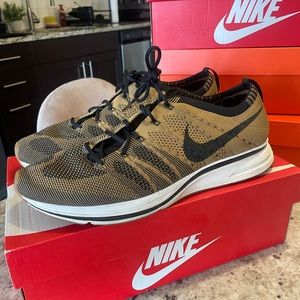 Flyknit trainer 10.5